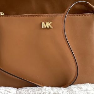 Medium Brown Leather Pouchlette